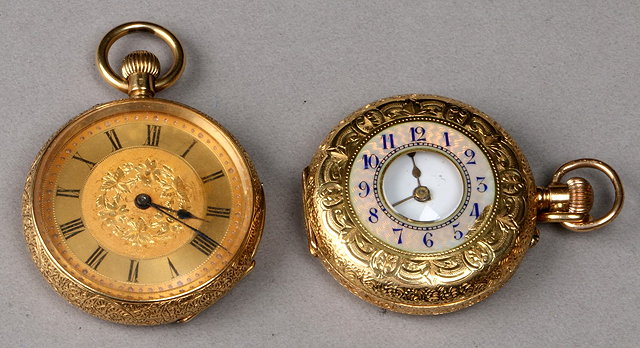 Appraisal: AN CT GOLD CASED HALF HUNTER with white enamel arabic