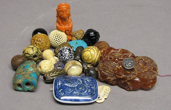 Appraisal: A group of Japanese decorative articles Comprising a turquoise netsuke