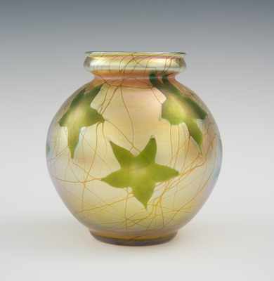 Appraisal: A Signed Tiffany Gold Favrile Vase With Green Leaf Motif