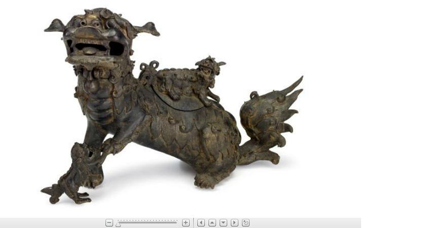 Appraisal: Large Chinese bronze fu lion form censer early Qing dynasty