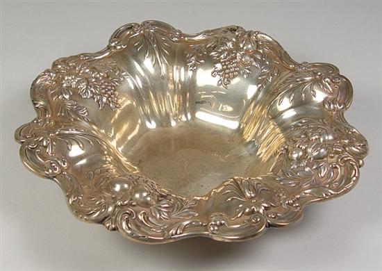 Appraisal: Reed Barton Sterling Center Bowl Francis I pattern No monograms