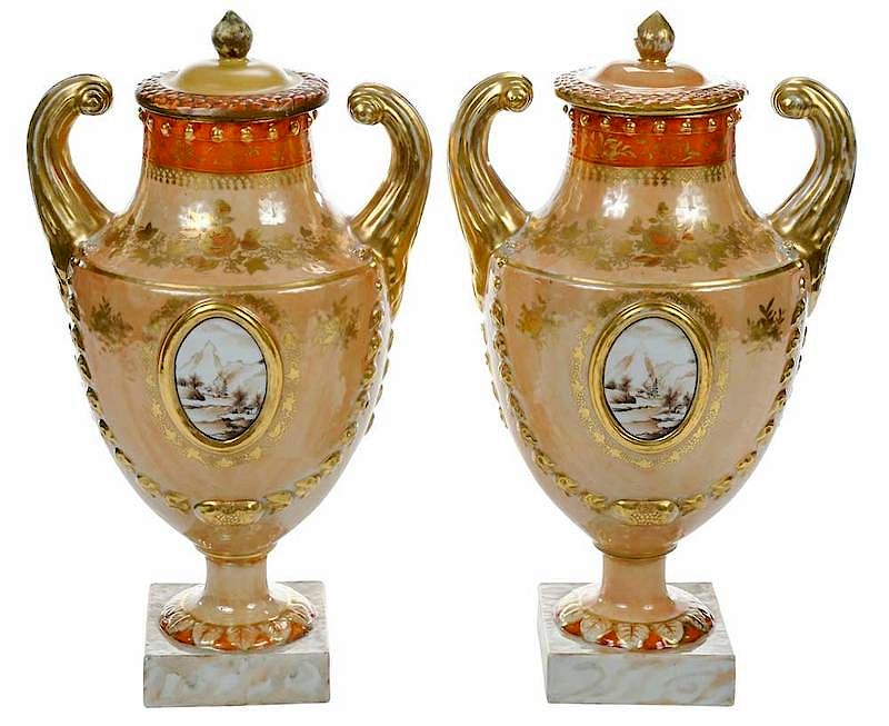 Appraisal: Pair Chinese Export Lidded Porcelain Urns Qing dynasty each with