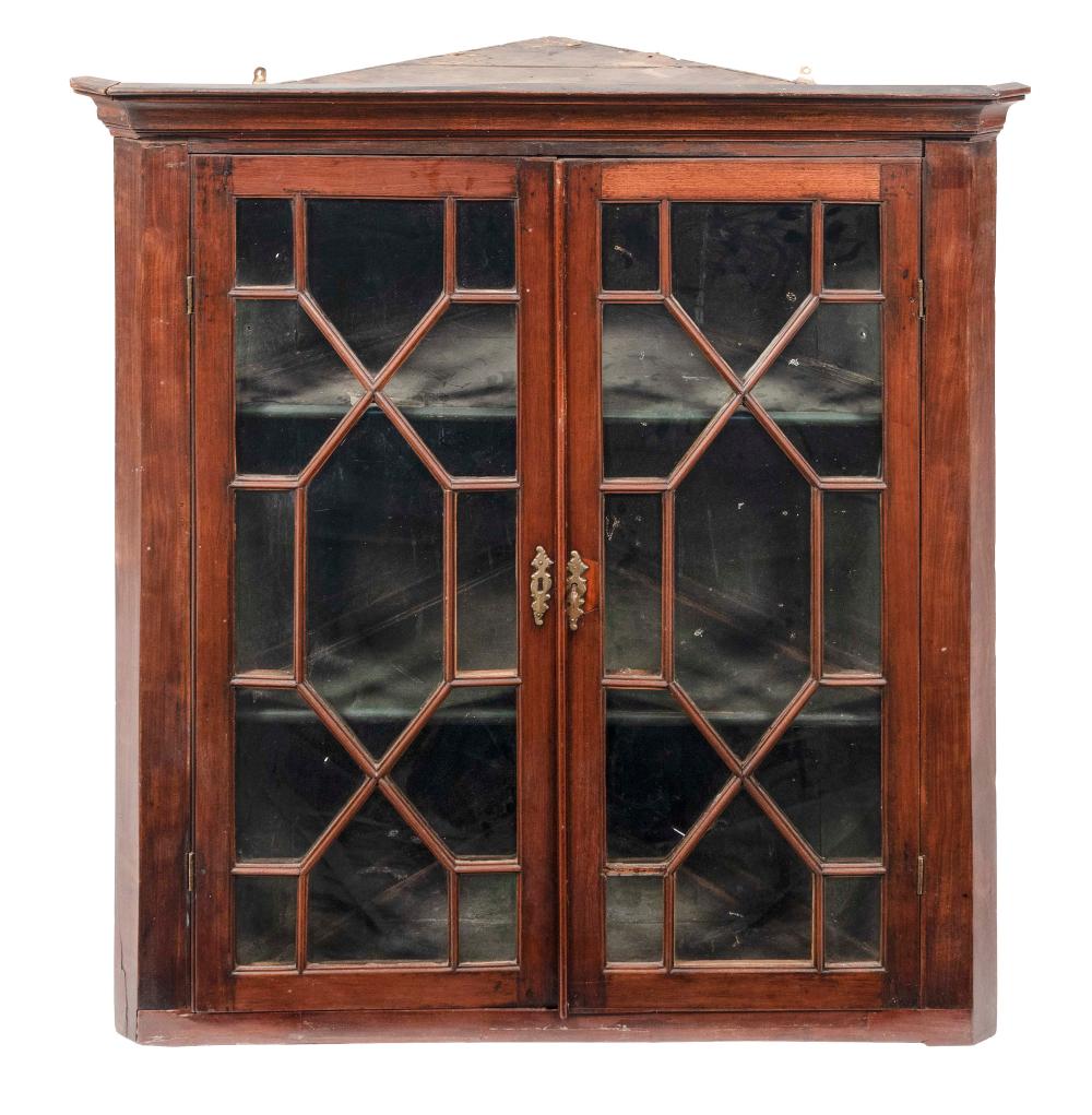 Appraisal: HANGING CORNER CUPBOARD AMERICA EARLY TH CENTURY HEIGHT TAKES A