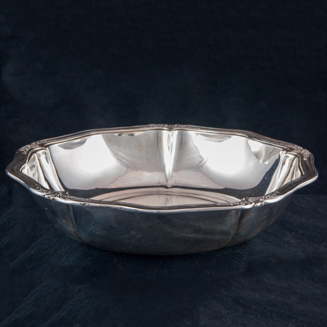 Appraisal: A FRENCH EMILE PUIFORCAT STERLING SILVER OPEN SERVING BOWL TH