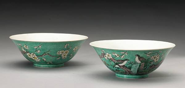 Appraisal: A pair of famille verte biscuit enameled porcelain bowls Kangxi