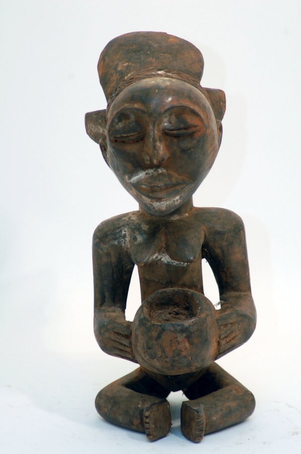 Appraisal: Luba mboko figure of seated female with bent legs bent