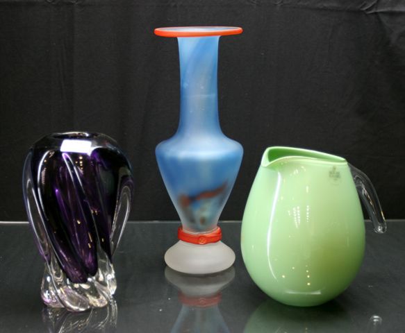 Appraisal: A Kosta Boda red and blue frosted glass vase by