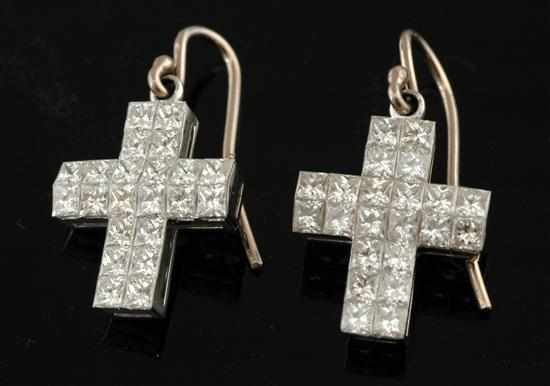 Appraisal: A pair of diamond earrings Of cross design each earring