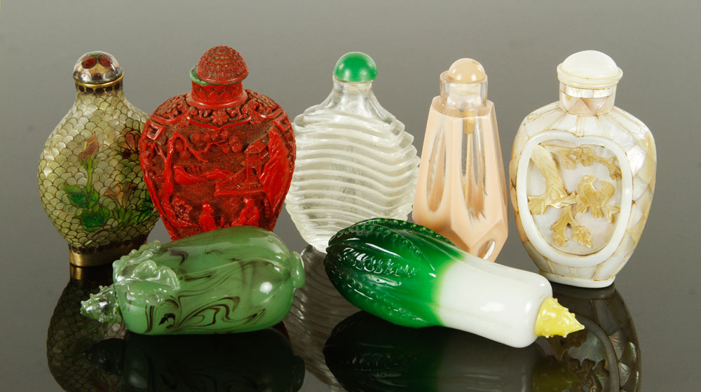 Appraisal: - Seven Chinese Snuff Bottles Lot of seven assorted snuff