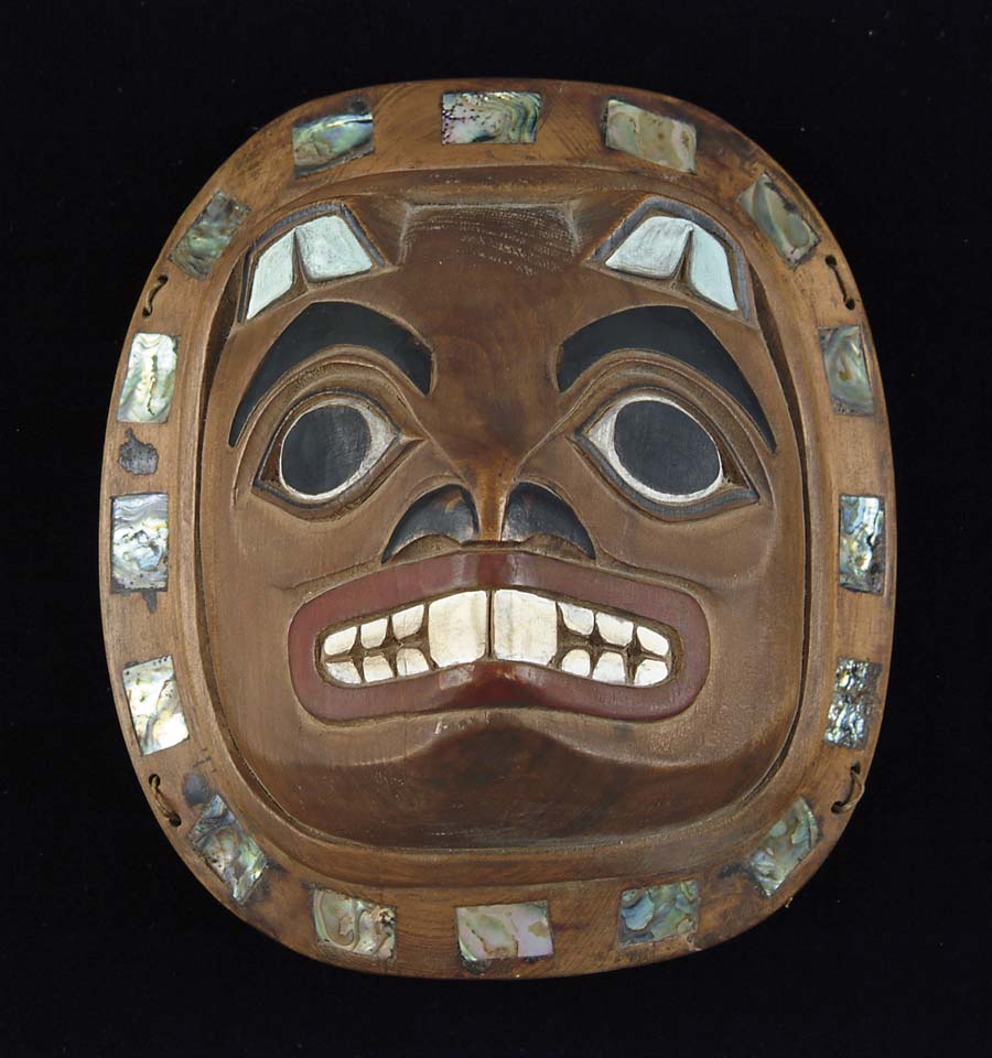 Appraisal: NORTHWEST COAST FRONTLET LATE TH CENTURY Beaver face carved of