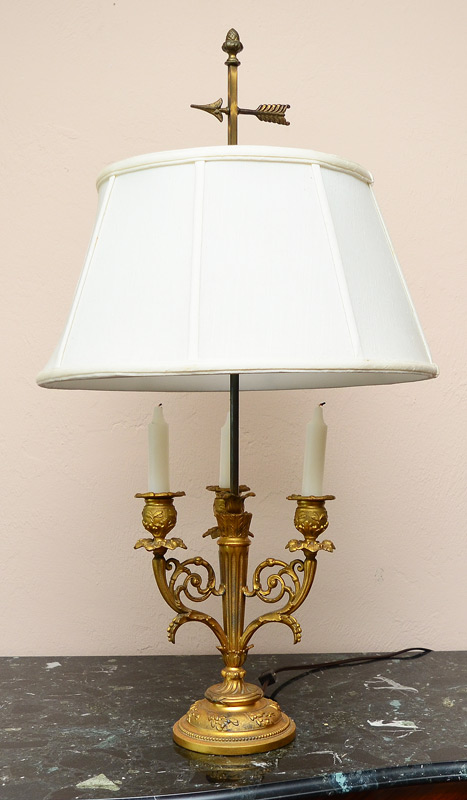 Appraisal: FRENCH STYLE GILT DECORATED TABLE LAMP Gilt metal base with