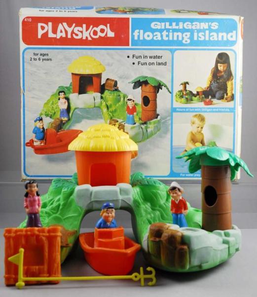 Appraisal: Playskool Gilligans Island Floating Toy Set Description Circa s Includes