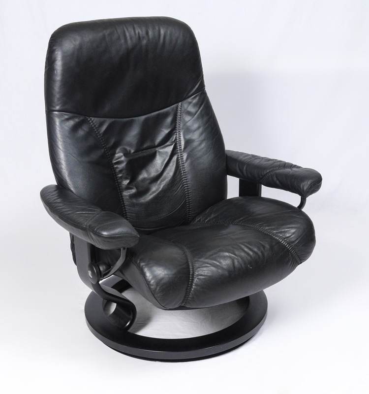 Appraisal: BLACK EKORNES STRESSLESS RECLINER Black leather upholstery overall measures ''