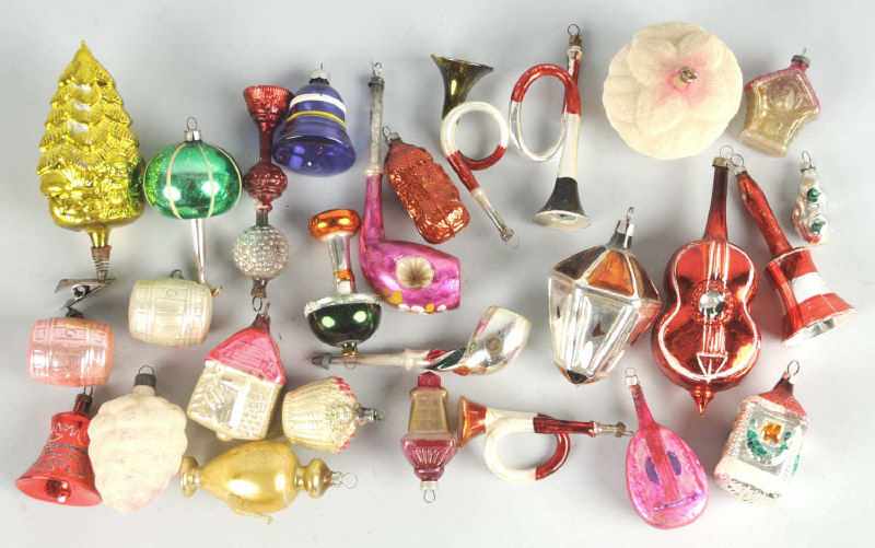 Appraisal: Lot of Assorted Christmas Ornaments Description Includes over bells horns