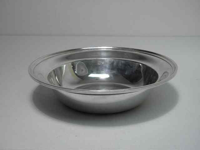 Appraisal: Gorham sterling silver serving bowl Stepped rim marked on base