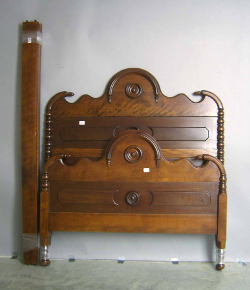 Appraisal: Victorian spool bed