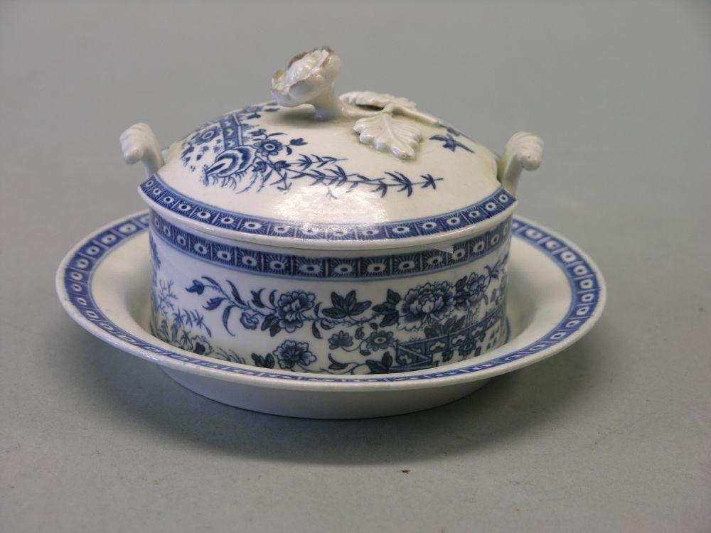 Appraisal: A First Period Worcester butter dish with cover on stand