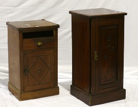 Appraisal: An Edwardian bedside cabinet together with another Edwardian oak bedside