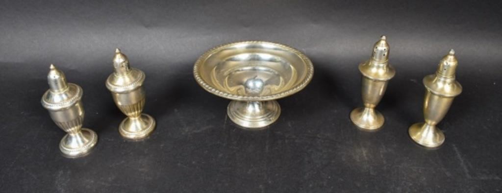 Appraisal: Grouping of weighted sterling objects Early th Century These include