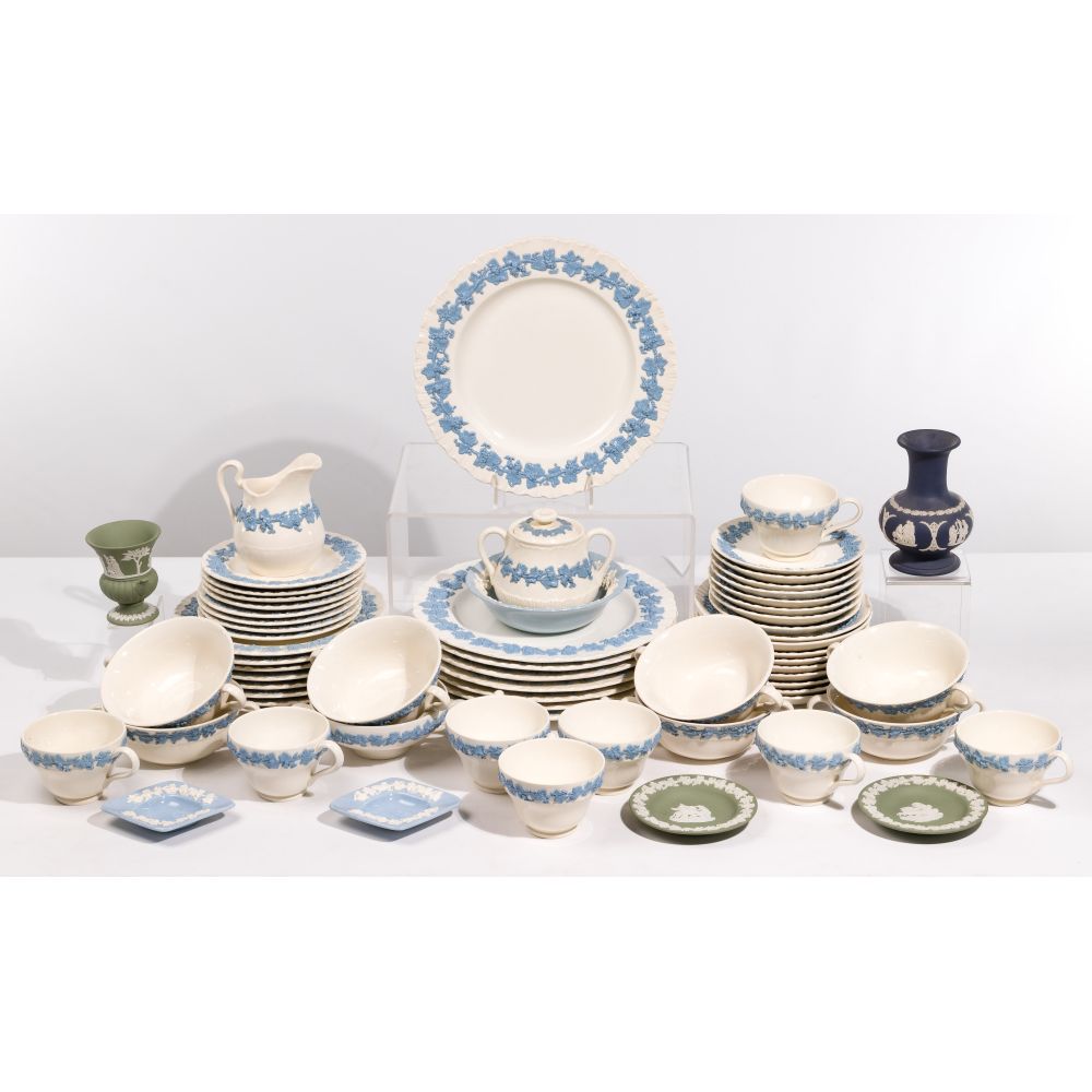 Appraisal: WEDGWOOD QUEENSWARE CHINA SERVICEIncluding dinner plates salad plates bread and