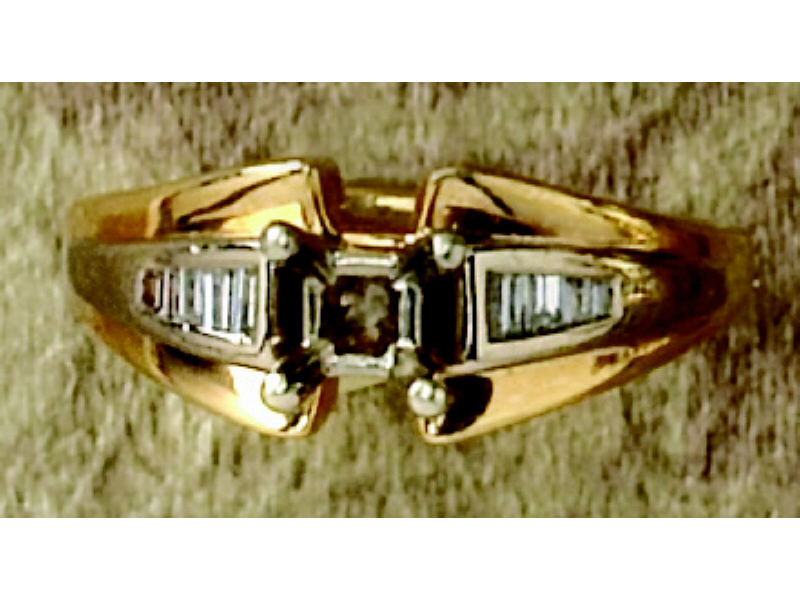 Appraisal: DIAMOND SEMI MOUNT k two tone gold channel set ring