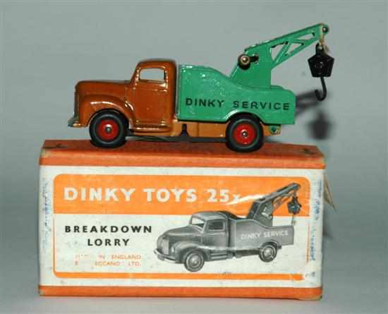 Appraisal: Dinky x Commer Breakdown Lorry brown cab and chassis green