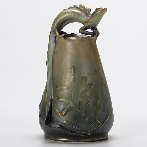 Appraisal: RIESSNER STELLMACHER KESSELAmphora ceramic vase with lizardLight wear to goldStamped