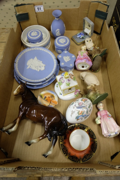 Appraisal: A collection of pottery to include Wedgwood jasperware Aynsley Animals