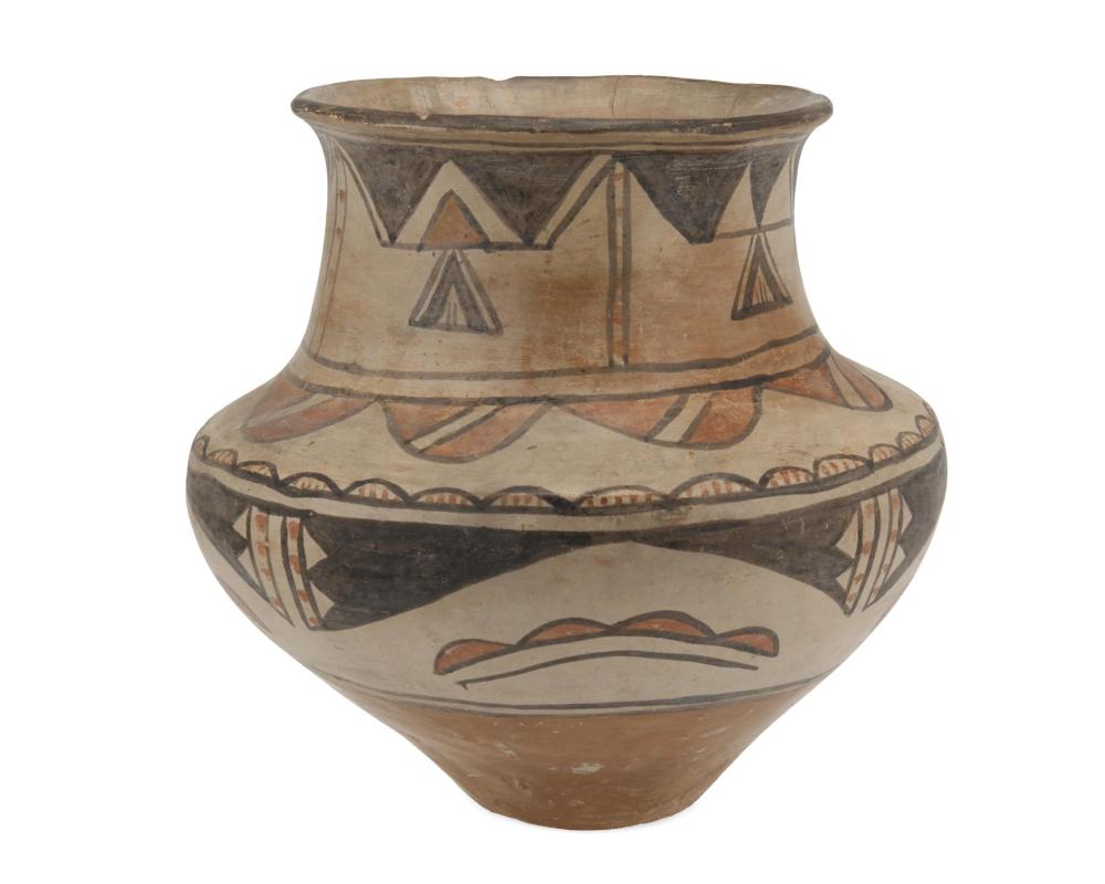 Appraisal: A San Ildefonso pottery vessel Late th Early th Century