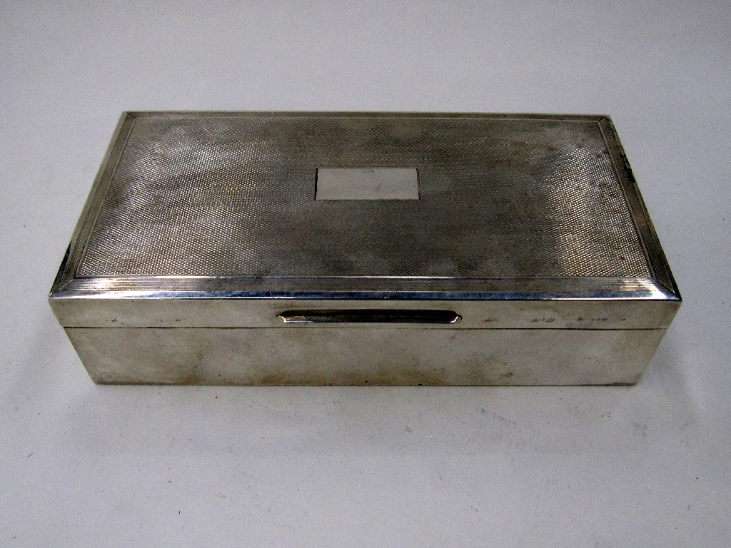 Appraisal: Silver cigarette box London