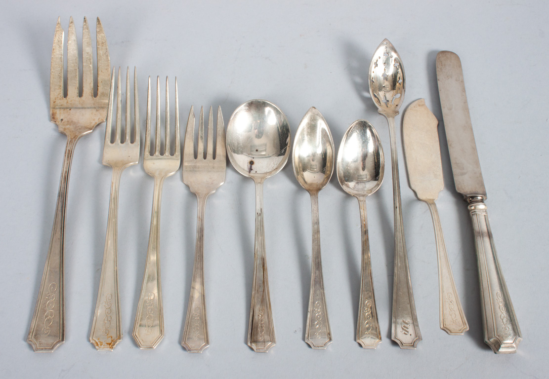 Appraisal: Durgin Fairfax sterling silver partial flatware comprising pieces including knives