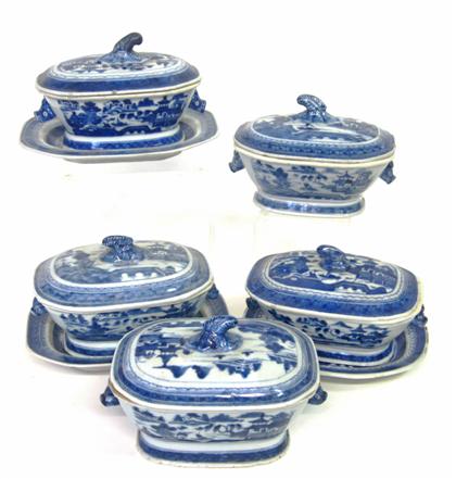 Appraisal: group of five small Chinese Export Porcelain Canton covered tureens