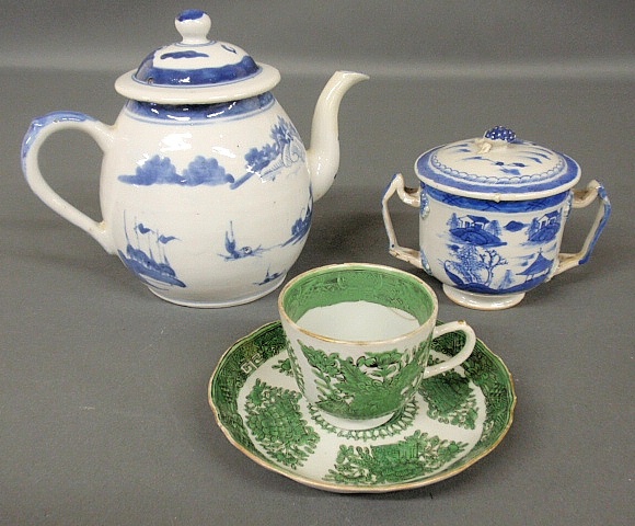 Appraisal: - Chinese blue and white porcelain teapot h th c