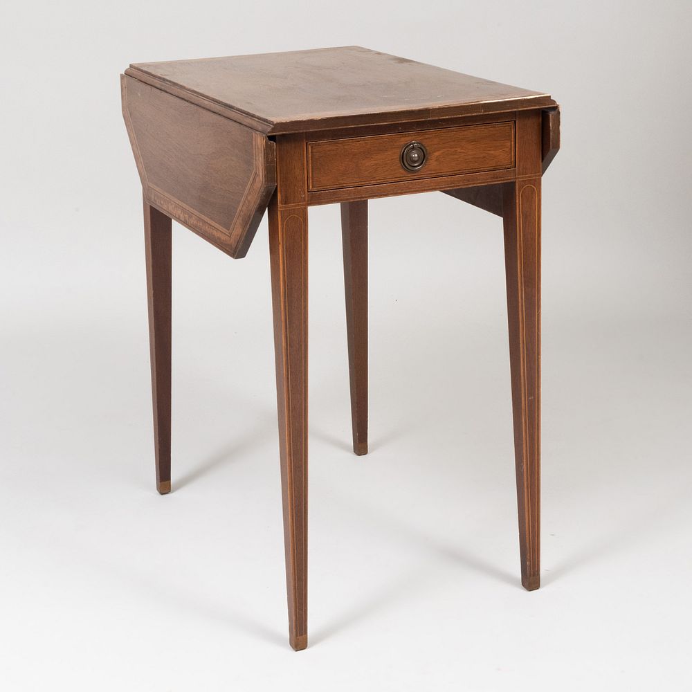 Appraisal: George III Style Mahogany Pembroke Table of Recent Manufacture x