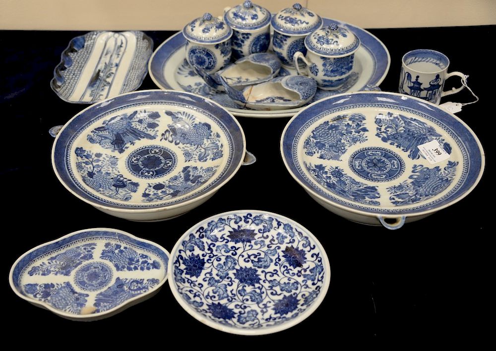 Appraisal: Fitzhugh thirteen piece lot to include two warming plates one