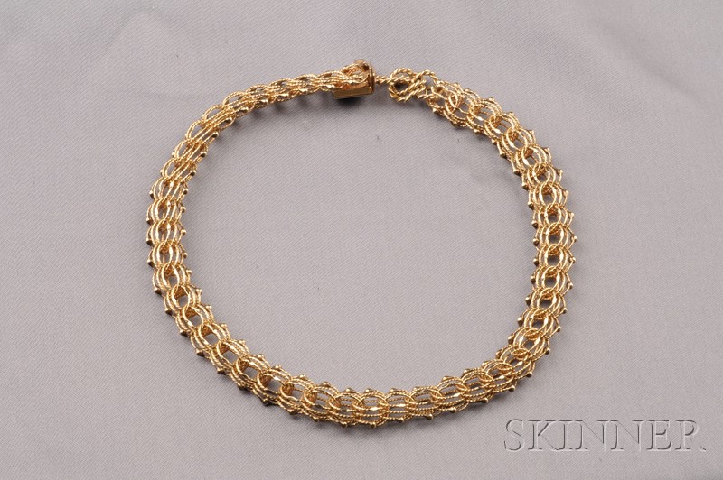 Appraisal: kt Gold Necklace composed of fancy wirework links dwt lg