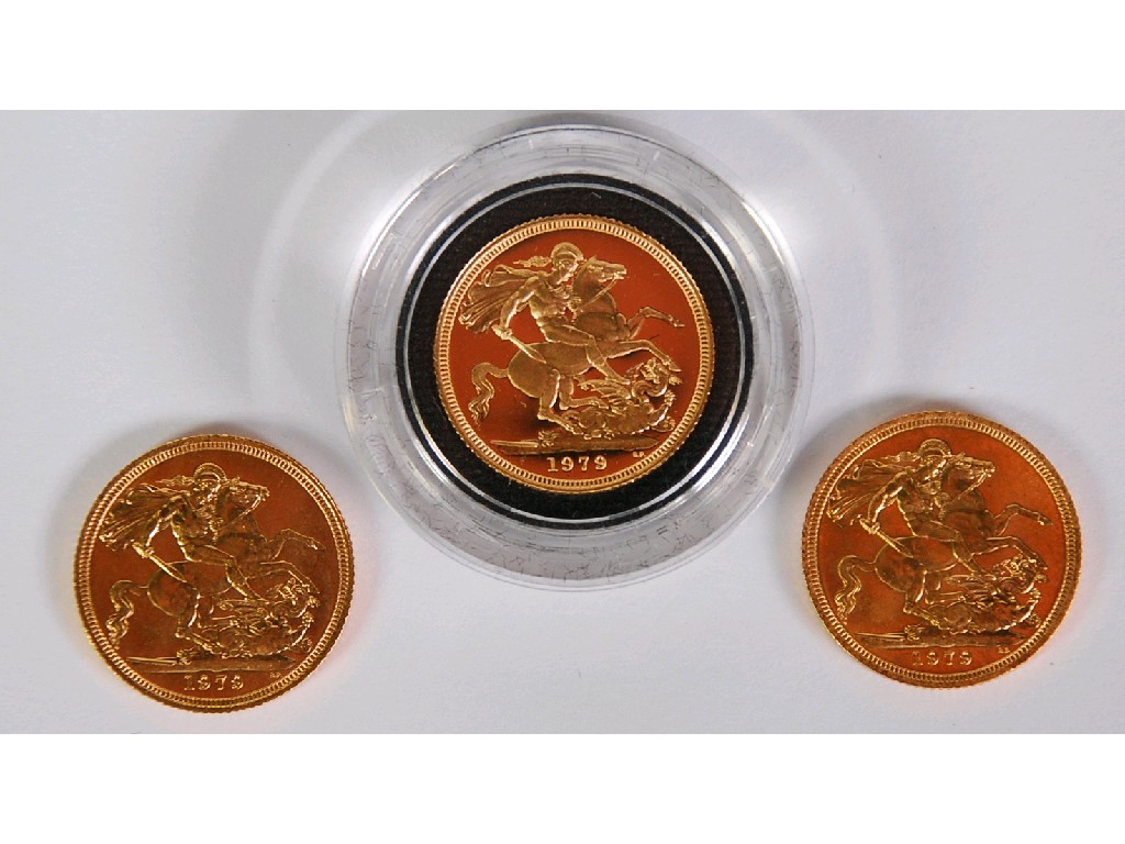 Appraisal: THREE ELIZABETH II GOLD SOVEREIGNS