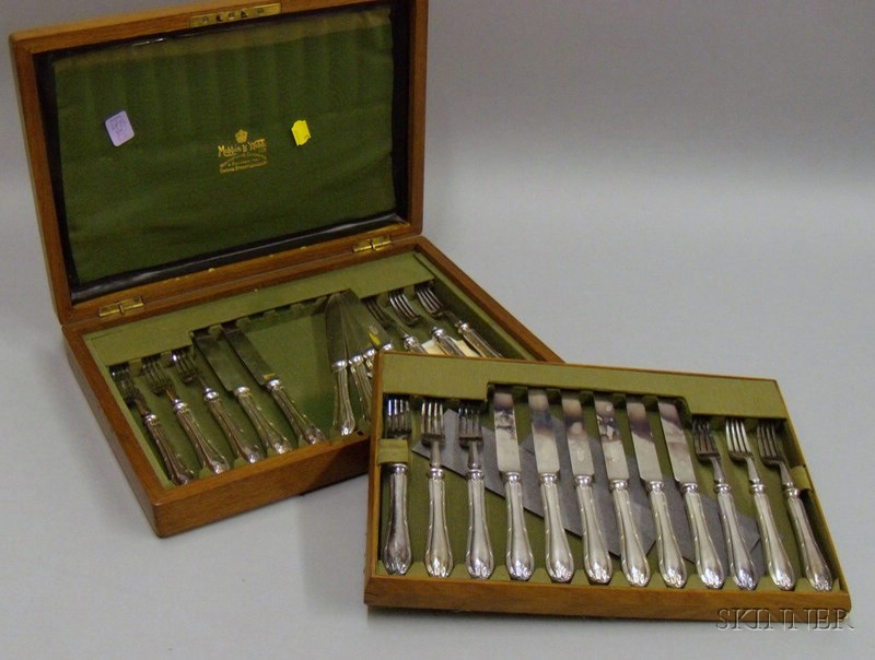 Appraisal: Cased Mappin Webb Silver Plated Place Set comprised of six