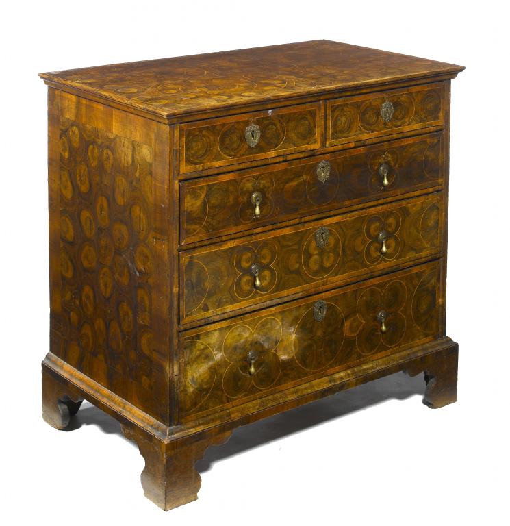 Appraisal: A QUEEN ANNE OYSTER OLIVEWOOD AND HOLLY CHEST OF DRAWERS