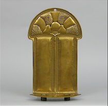 Appraisal: Arts and Crafts Brass Wall Sconce A hand-hammered relief wall