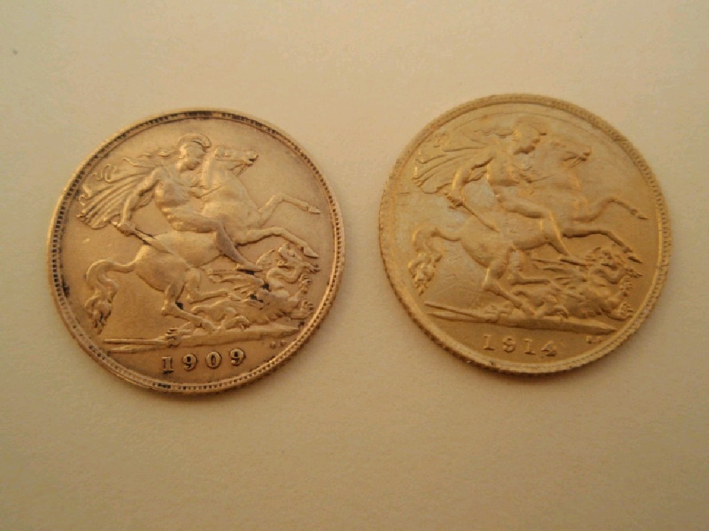 Appraisal: A gold half sovereign and a gold half sovereign