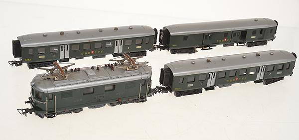 Appraisal: MARKLIN HO GAUGE RE ELECTRIC TRAIN SET comprising RE volt