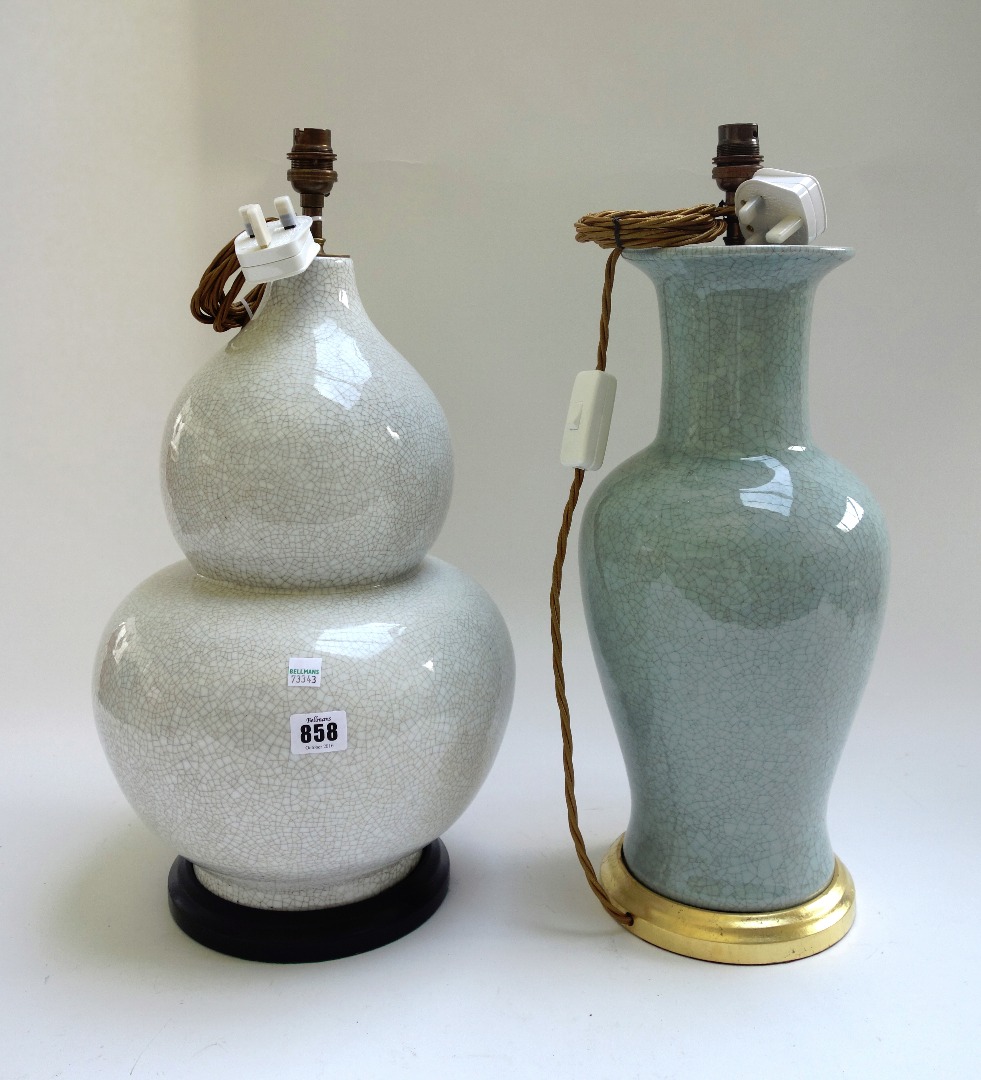 Appraisal: A modern Chinese style pottery table lamp with off-white crazed