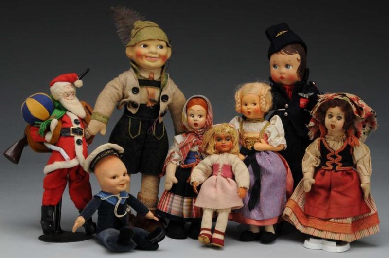 Appraisal: Lot of Miscellaneous Dolls Description All original Characters include Santa