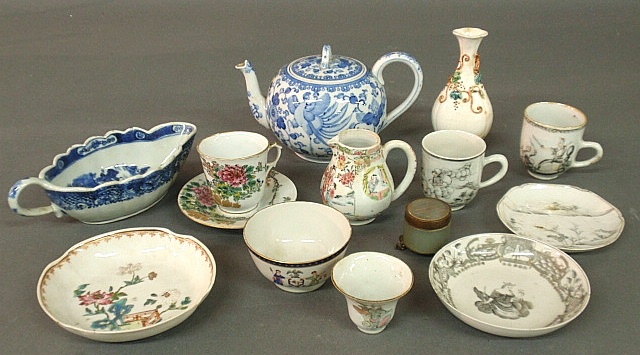 Appraisal: - Group of Chinese export porcelain TI a blue white