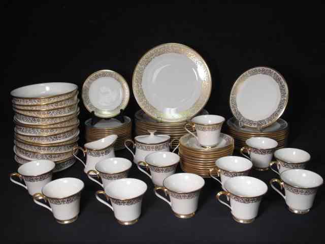 Appraisal: Lenox fine china dinnerware service for ''Tuscany'' pattern Each marked