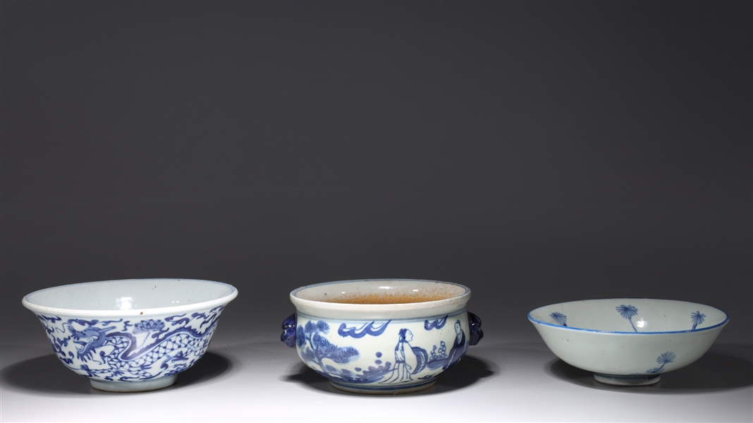 Appraisal: Group of three Chinese blue and white porcelains including small