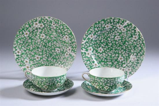 Appraisal: TWENTY-SIX PIECE JAPANESE GREEN AND WHITE PORCELAIN TEA SERVICE Seven