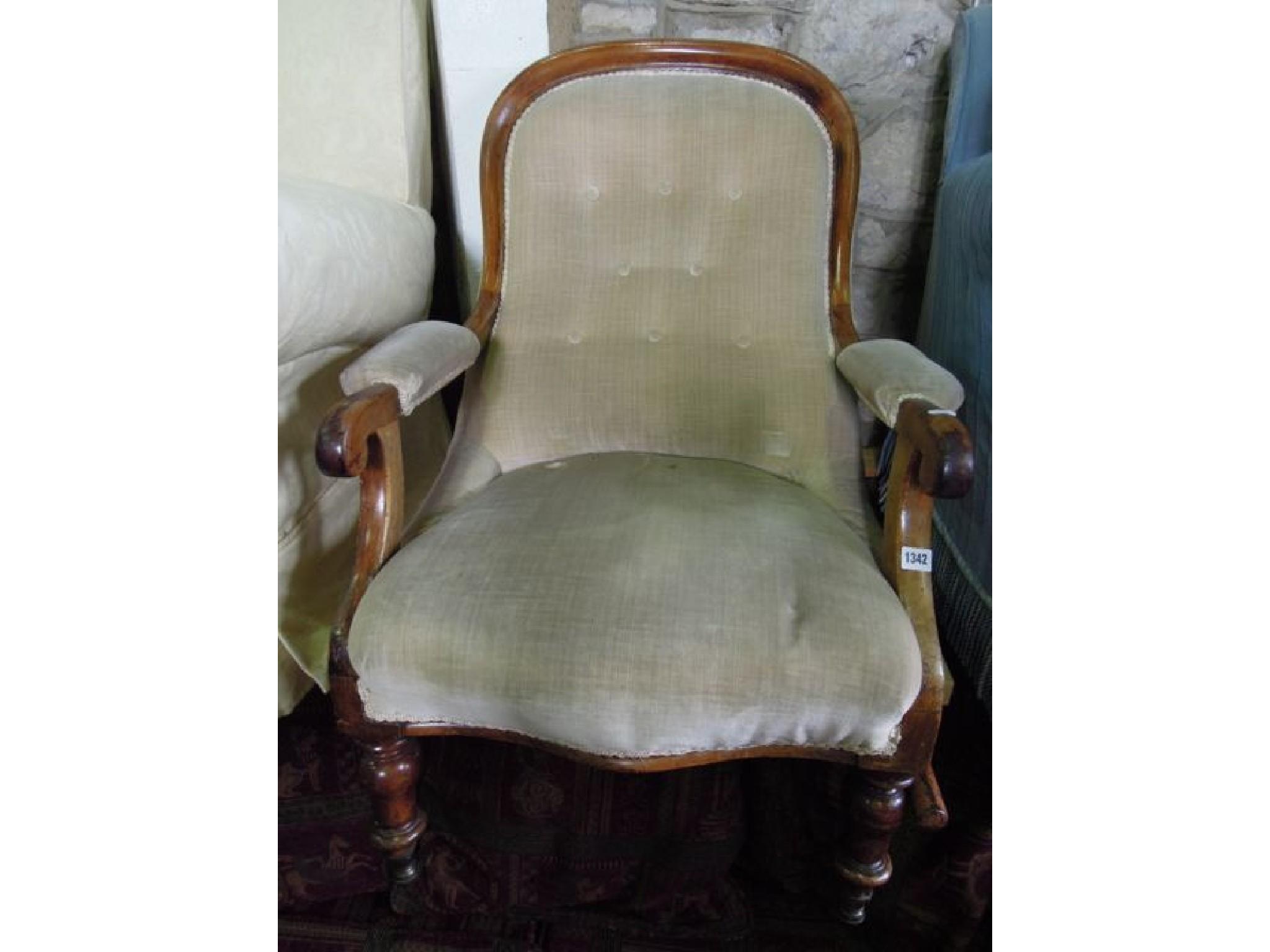 Appraisal: A Victorian spoon back drawing room chair with serpentine upholstered