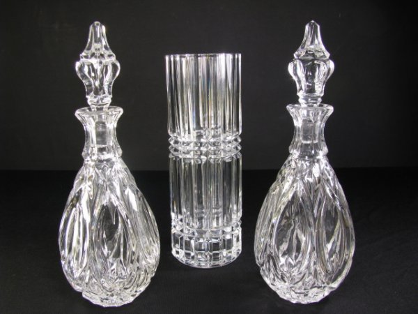 Appraisal: One lead cut crystal cylinder vase and two small lead